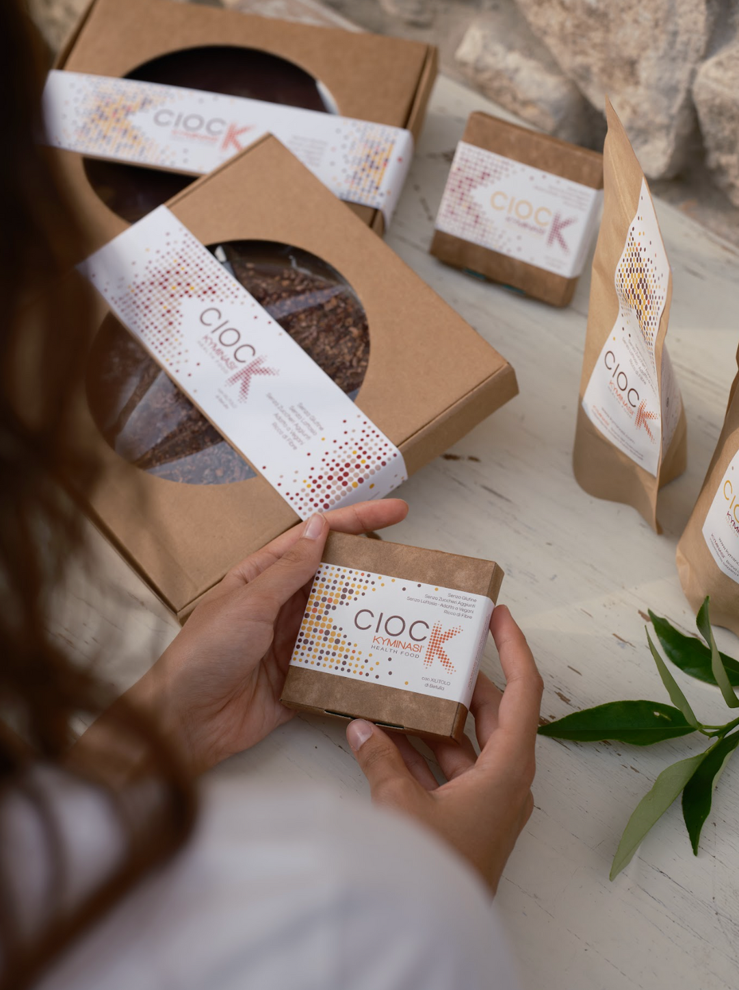 Cioccolato con fave di cacao: il vero gusto del fondente con granella senza zuccheri